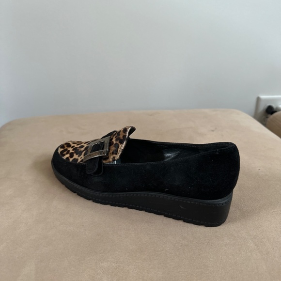 STUART WEITZMAN Leopard Print Suede Loafers - Picture 3 of 8